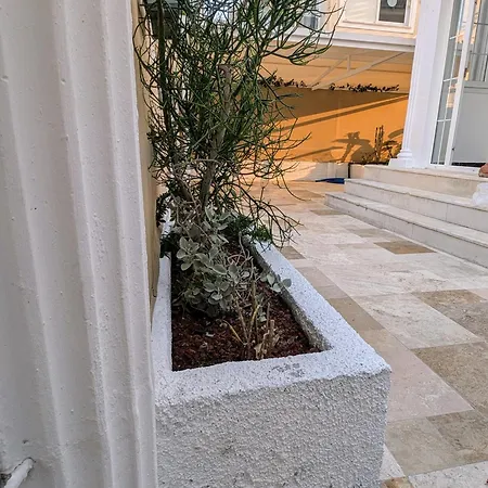 Yaman Villa *